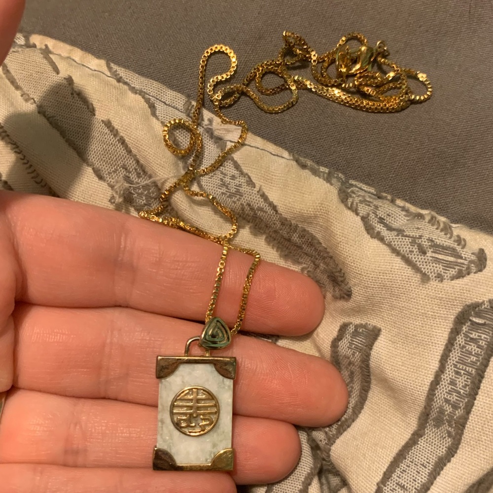 Vintage Avon Jade necklace